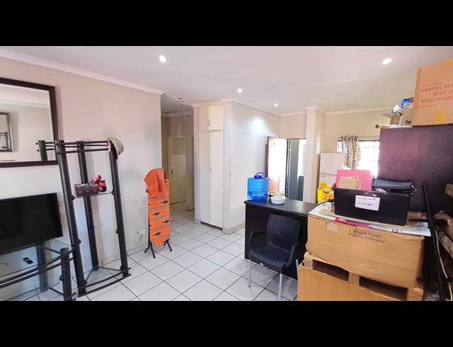 3 BEDROOM APARTMENT FOR SALE IN DIE HOEWES
